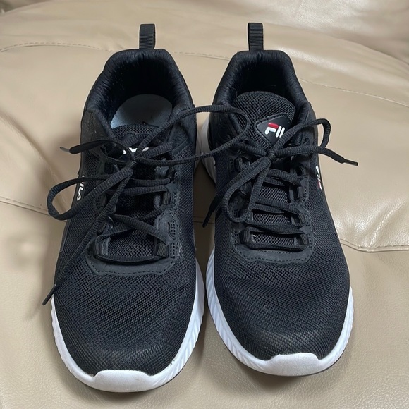 Fila Men’s Black Shoes - Picture 4 of 5